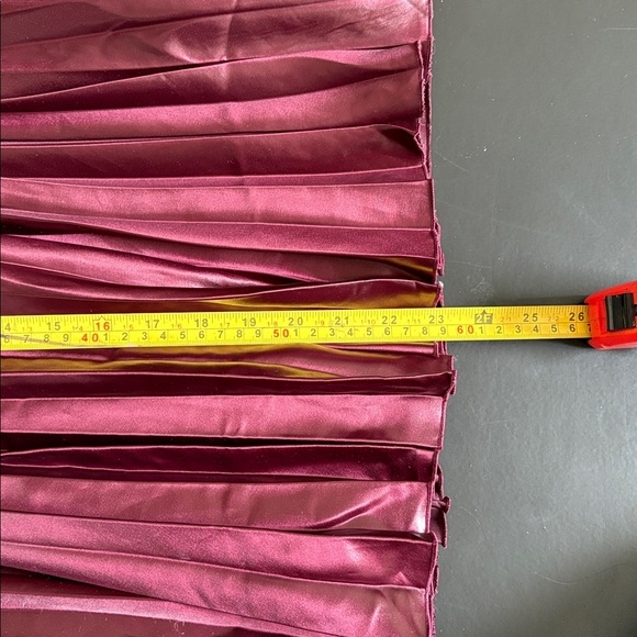 KAREN MILLEN PLEATED SKIRT - Picture 7 of 10